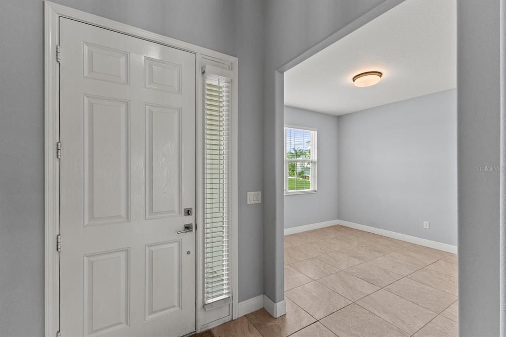 出租: $4,500 (3 贝兹, 3 浴室, 2162 平方英尺)