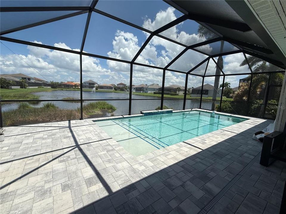 出租: $4,500 (3 贝兹, 3 浴室, 2162 平方英尺)