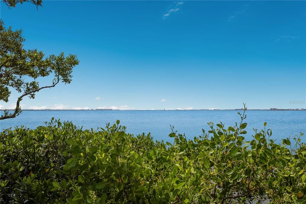 出租: $4,500 (3 贝兹, 3 浴室, 2162 平方英尺)