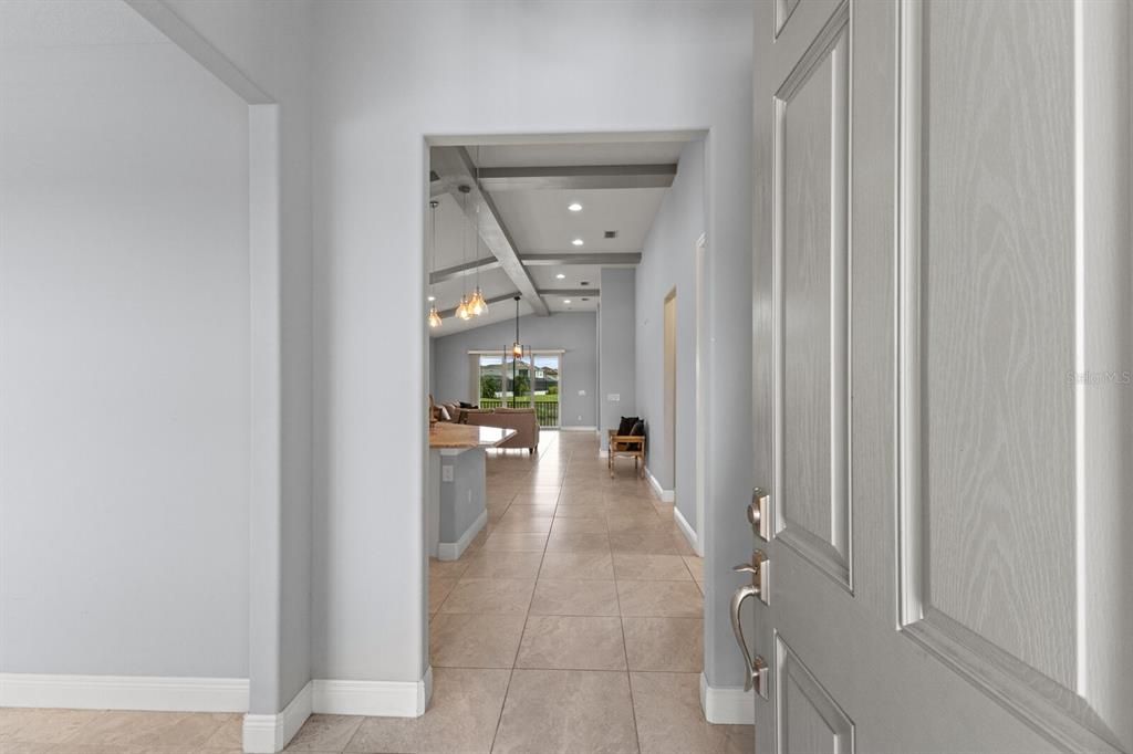 出租: $4,500 (3 贝兹, 3 浴室, 2162 平方英尺)