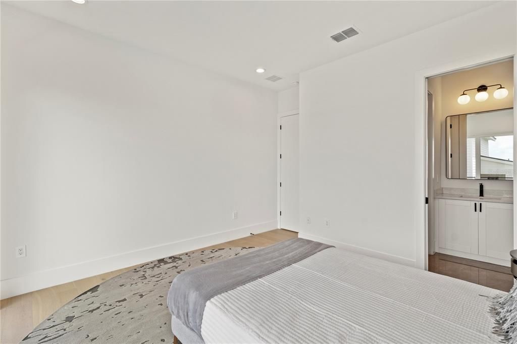 For Sale: $3,700,000 (6 beds, 6 baths, 6202 Square Feet)