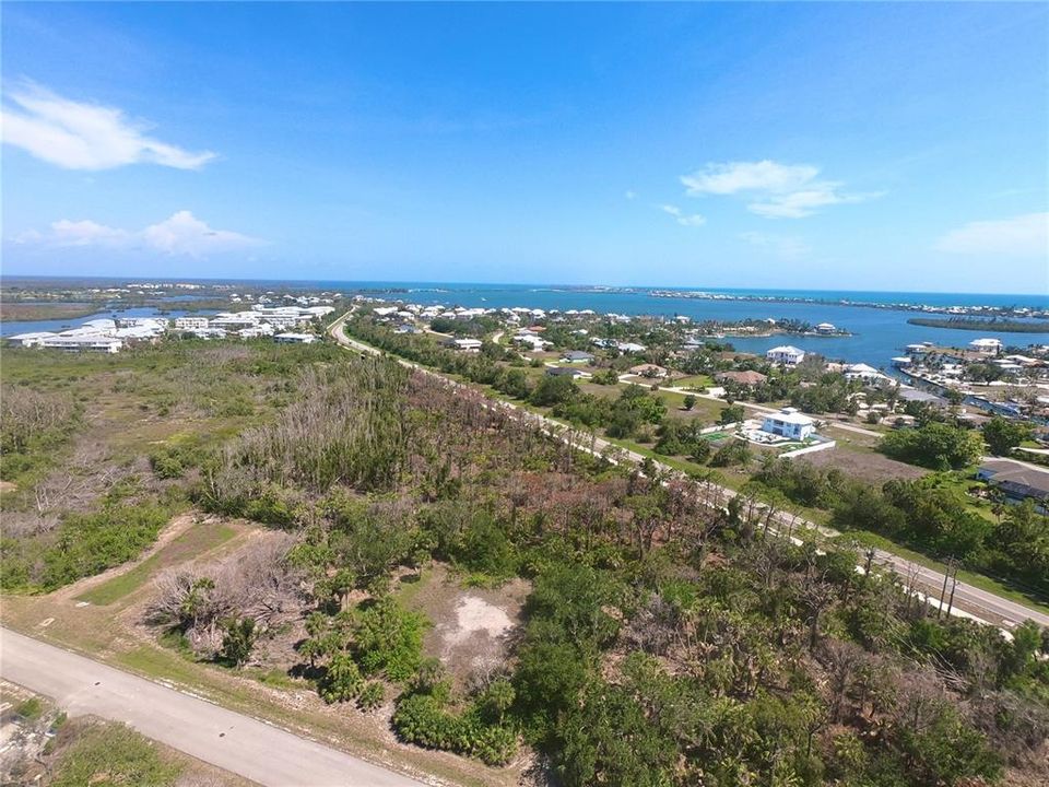 待售: $119,900 (0.43 acres)