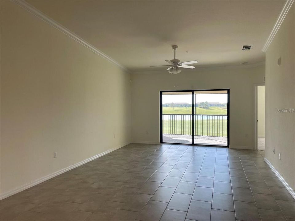 Active With Contract: $2,500 (2 beds, 2 baths, 1336 Square Feet)