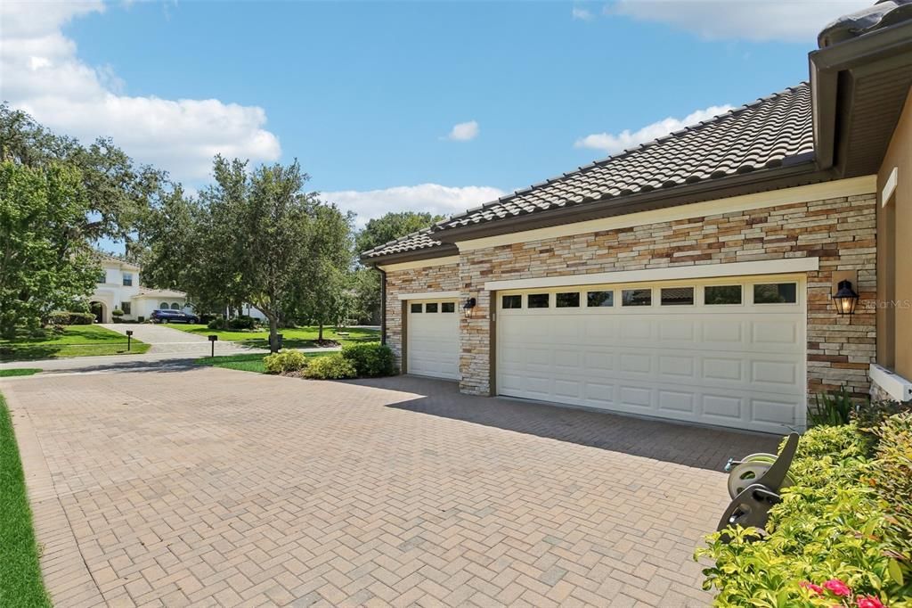 For Sale: $1,100,000 (4 beds, 3 baths, 3627 Square Feet)