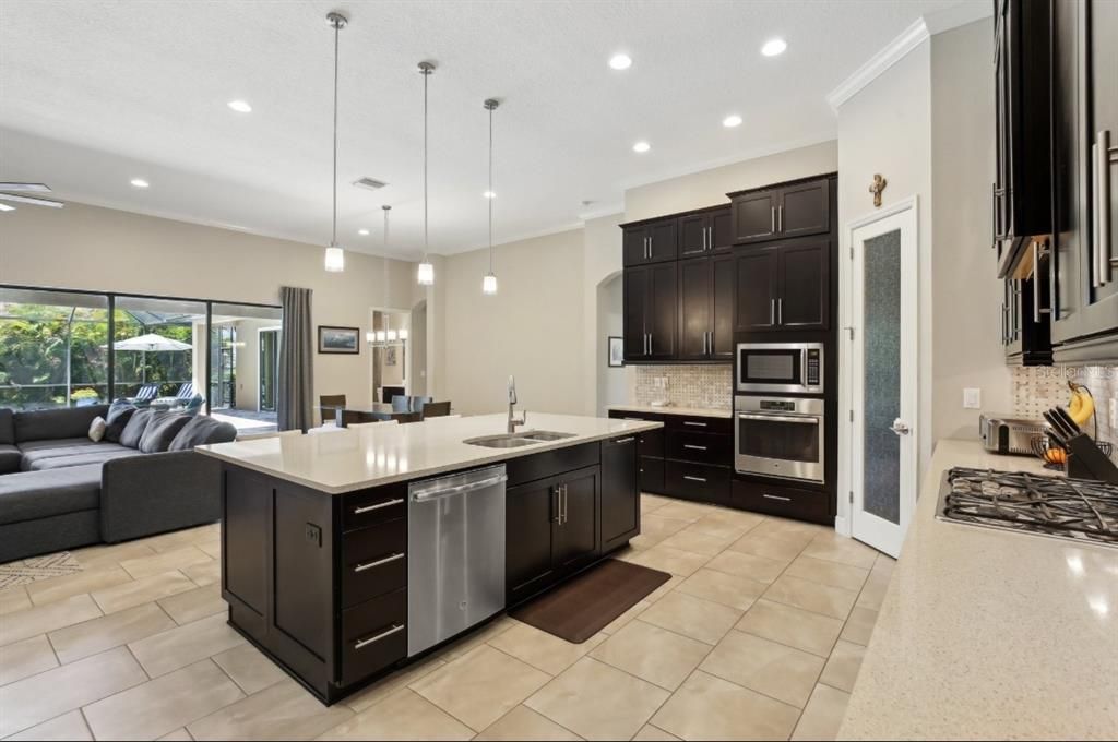 For Sale: $1,100,000 (4 beds, 3 baths, 3627 Square Feet)