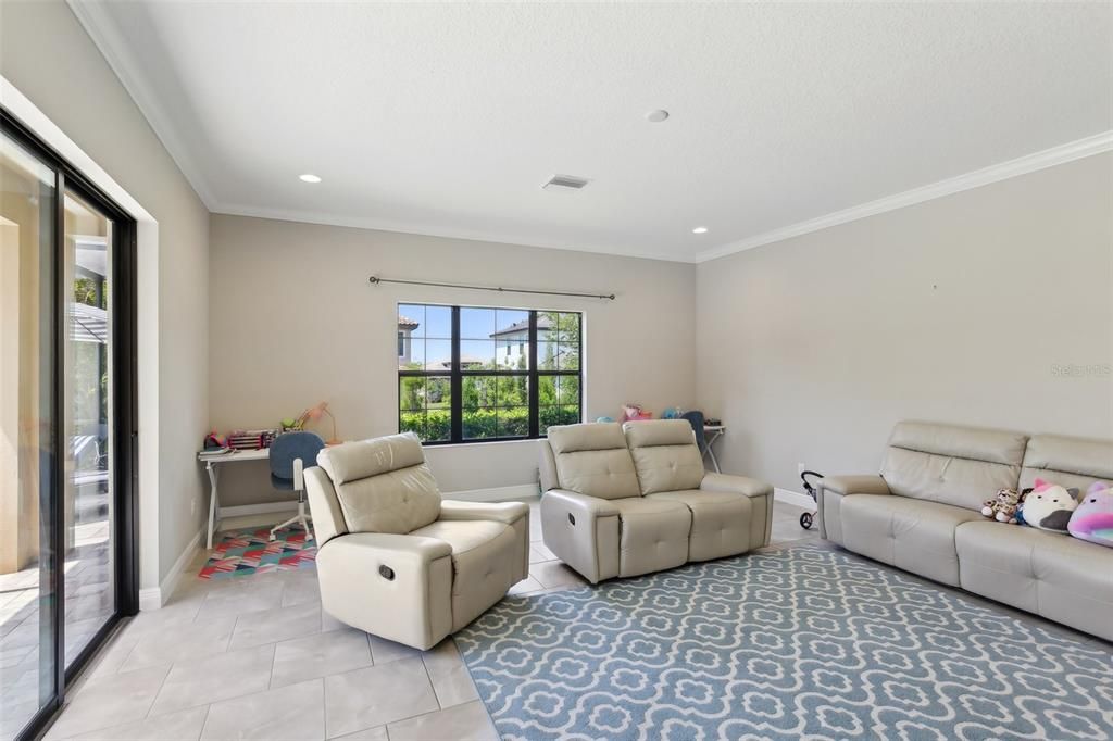 For Sale: $1,100,000 (4 beds, 3 baths, 3627 Square Feet)