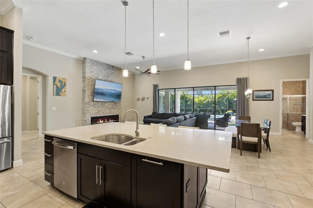 For Sale: $1,100,000 (4 beds, 3 baths, 3627 Square Feet)