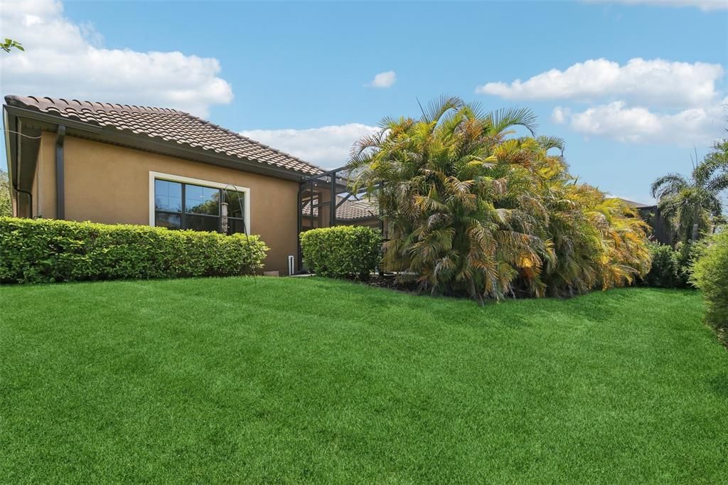 For Sale: $1,100,000 (4 beds, 3 baths, 3627 Square Feet)