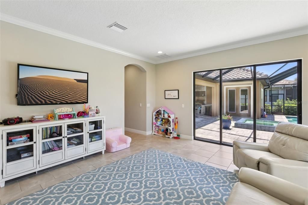 For Sale: $1,100,000 (4 beds, 3 baths, 3627 Square Feet)