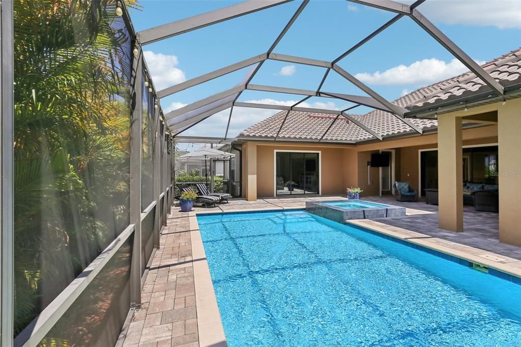 For Sale: $1,100,000 (4 beds, 3 baths, 3627 Square Feet)