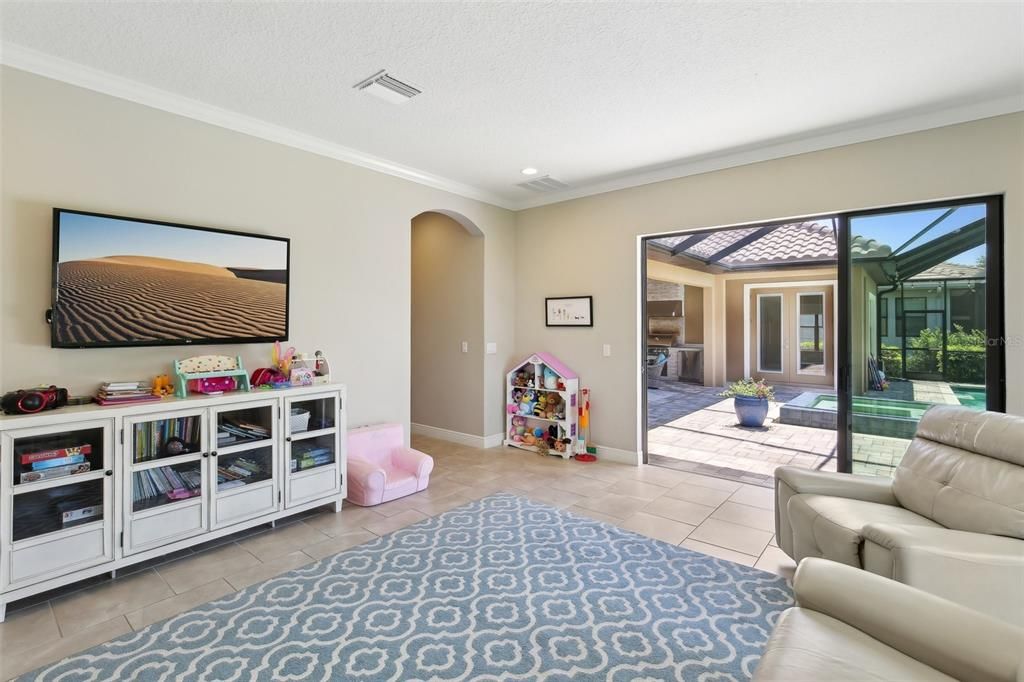 For Sale: $1,100,000 (4 beds, 3 baths, 3627 Square Feet)