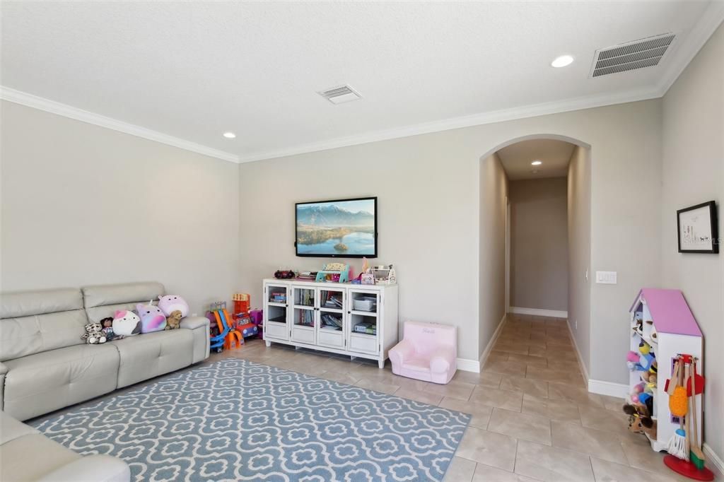 For Sale: $1,100,000 (4 beds, 3 baths, 3627 Square Feet)