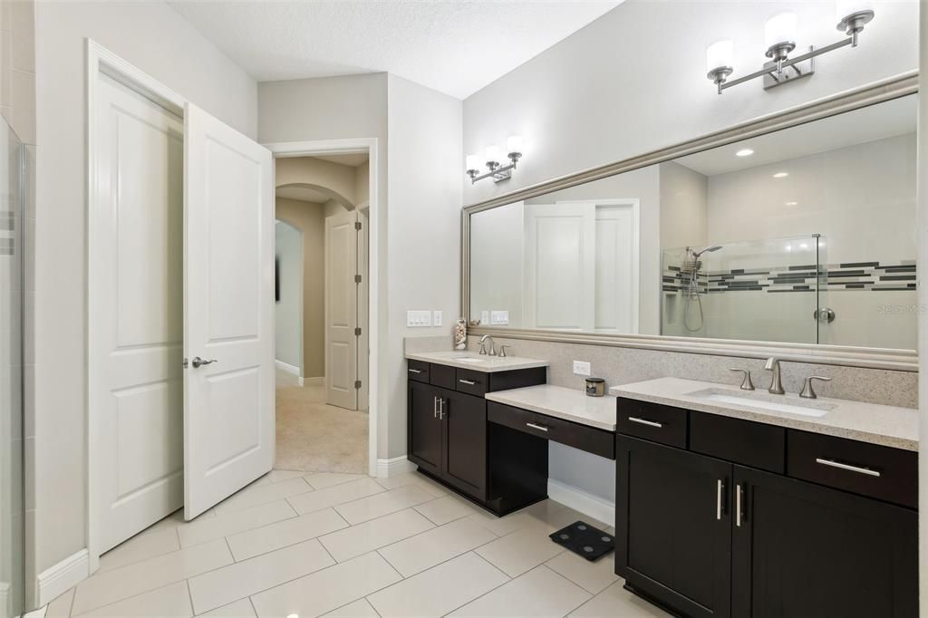 For Sale: $1,100,000 (4 beds, 3 baths, 3627 Square Feet)