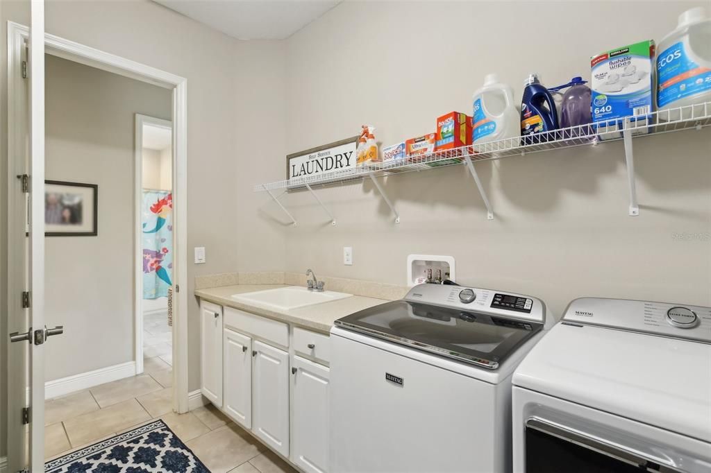 For Sale: $1,100,000 (4 beds, 3 baths, 3627 Square Feet)