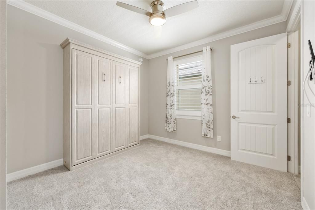 Active With Contract: $534,900 (3 beds, 3 baths, 2501 Square Feet)