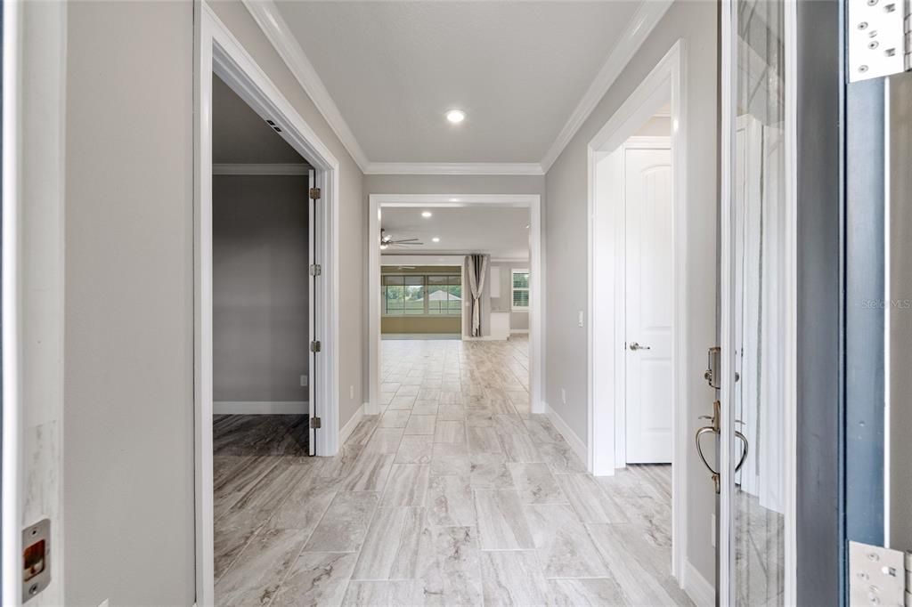 Active With Contract: $534,900 (3 beds, 3 baths, 2501 Square Feet)