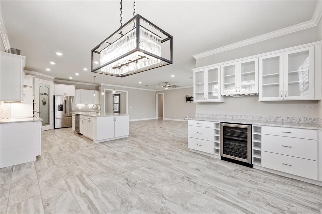 Active With Contract: $534,900 (3 beds, 3 baths, 2501 Square Feet)