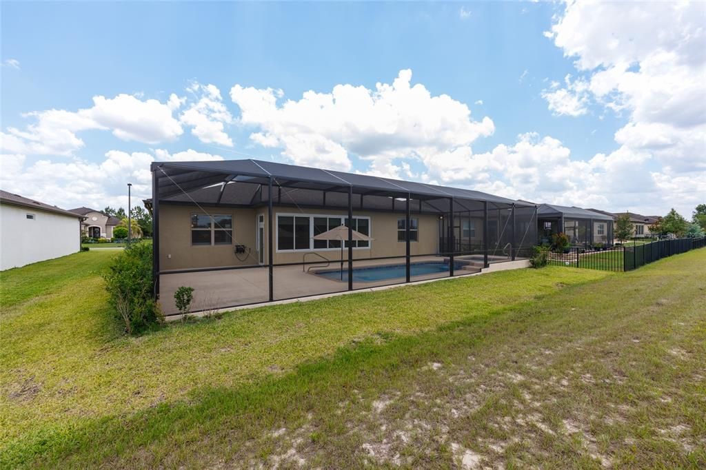 Active With Contract: $534,900 (3 beds, 3 baths, 2501 Square Feet)