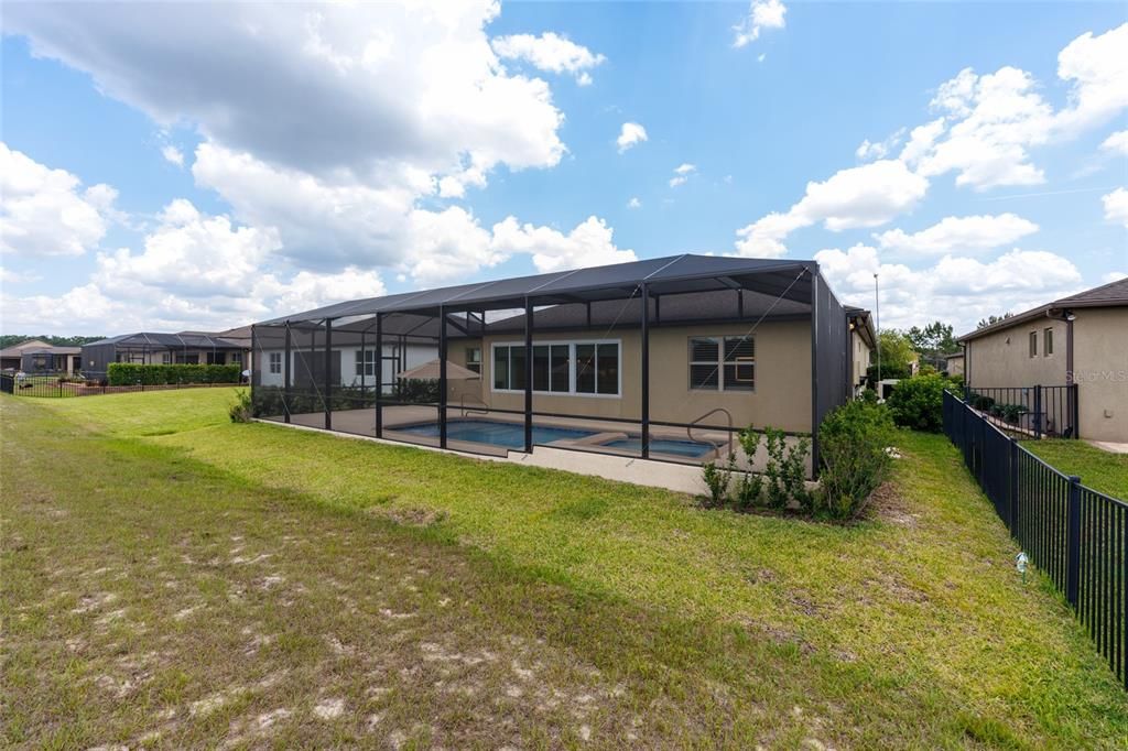 Active With Contract: $534,900 (3 beds, 3 baths, 2501 Square Feet)