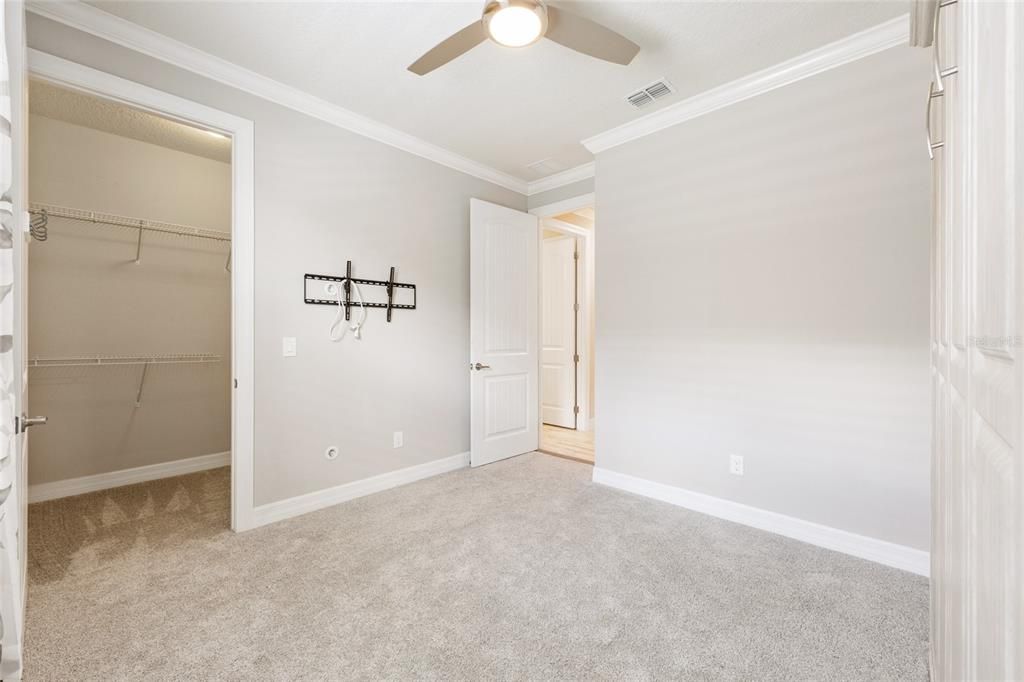 Active With Contract: $534,900 (3 beds, 3 baths, 2501 Square Feet)