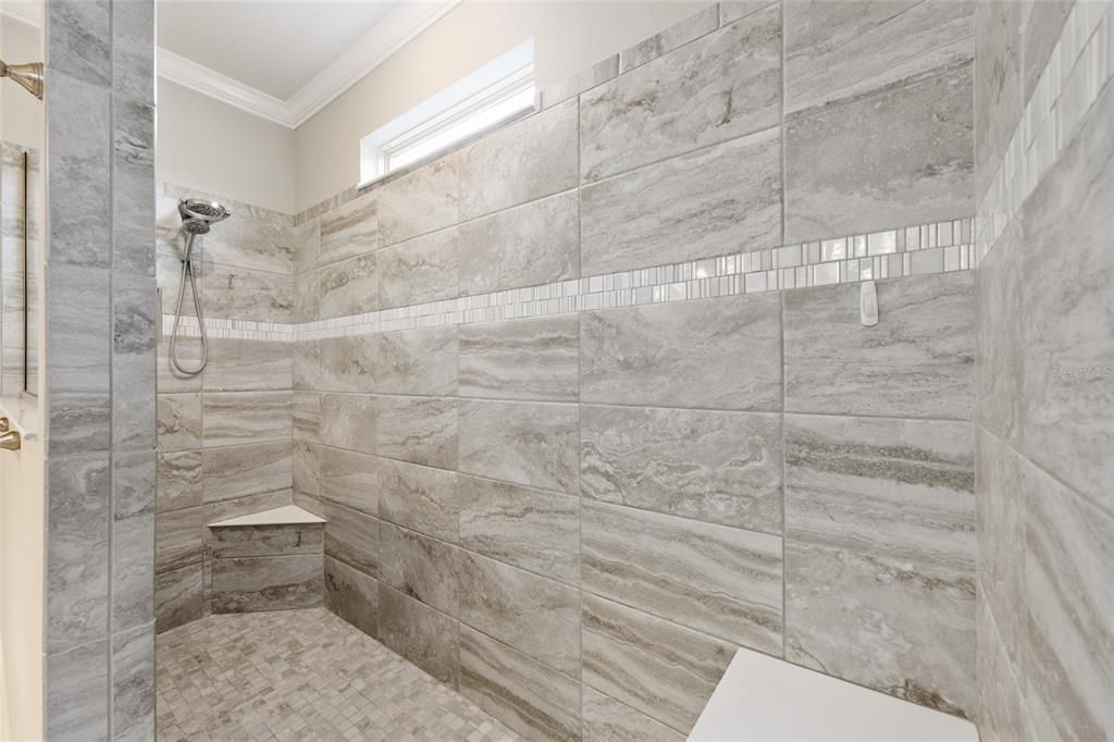 Active With Contract: $534,900 (3 beds, 3 baths, 2501 Square Feet)