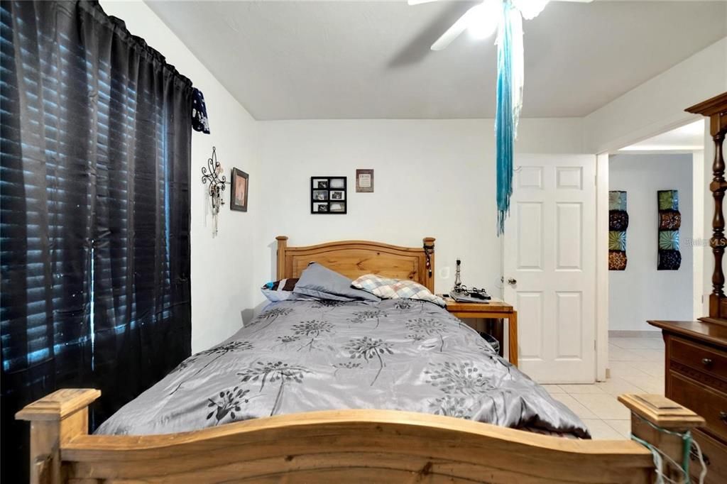 Active With Contract: $575,000 (10 beds, 0 baths, 5514 Square Feet)