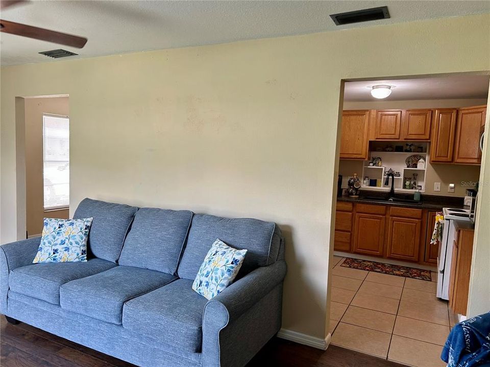 En Venta: $247,000 (3 camas, 2 baños, 1416 Pies cuadrados)