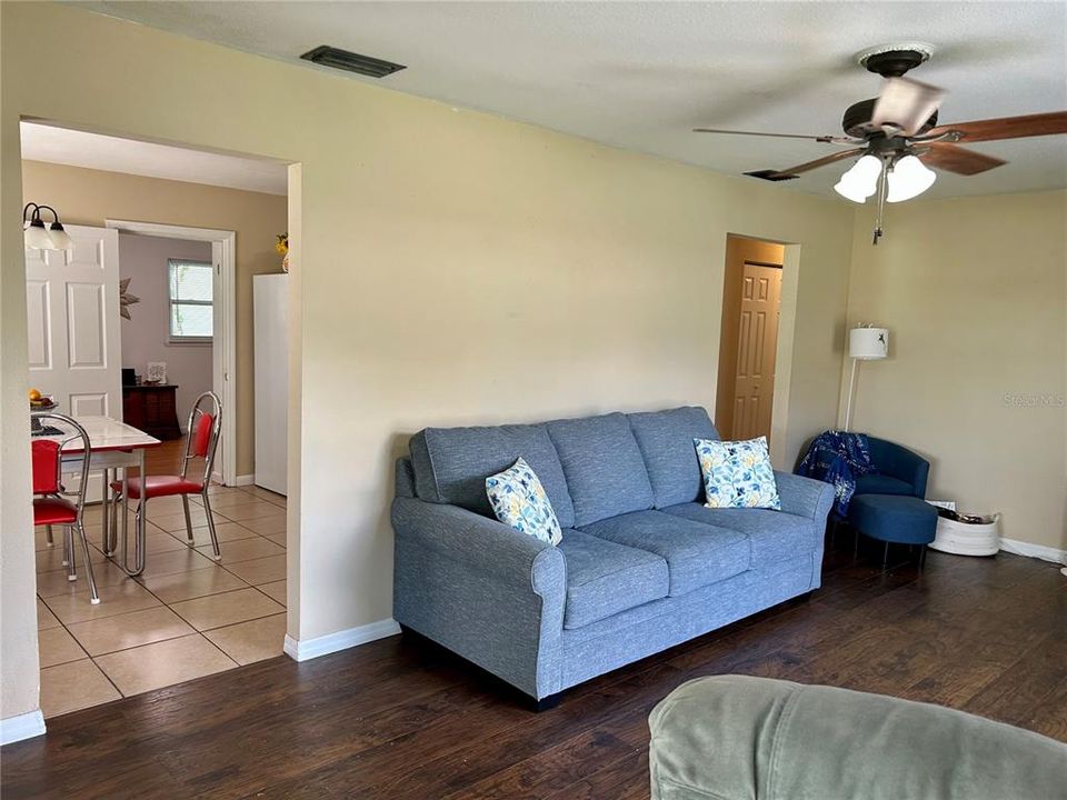 En Venta: $247,000 (3 camas, 2 baños, 1416 Pies cuadrados)