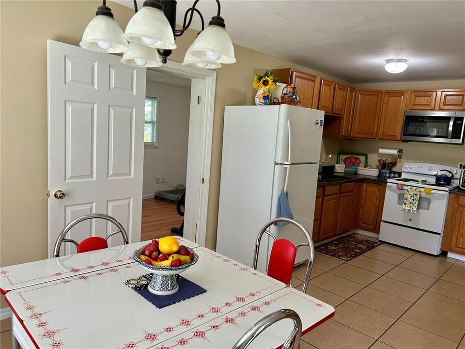 En Venta: $247,000 (3 camas, 2 baños, 1416 Pies cuadrados)