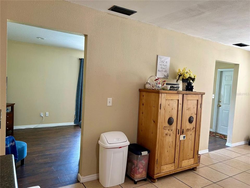 En Venta: $247,000 (3 camas, 2 baños, 1416 Pies cuadrados)