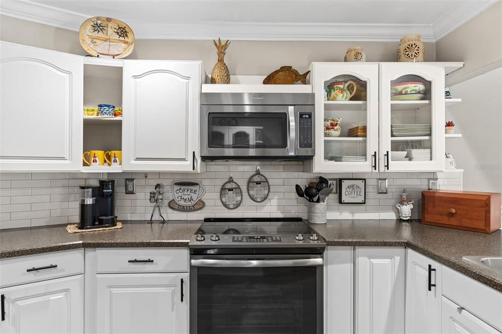 На продажу: $450,000 (3 спален, 2 ванн, 2033 Квадратных фут)