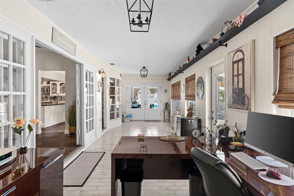 На продажу: $450,000 (3 спален, 2 ванн, 2033 Квадратных фут)