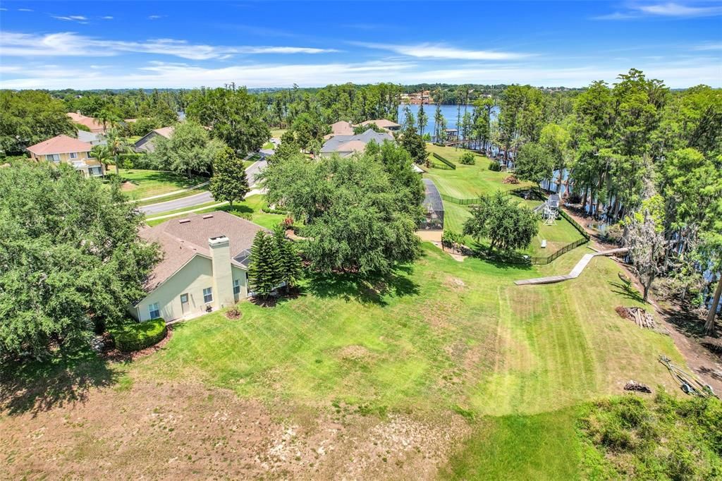 Activo con contrato: $930,000 (4 camas, 3 baños, 3178 Pies cuadrados)