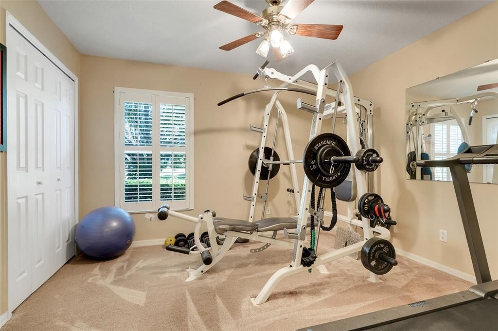 Activo con contrato: $930,000 (4 camas, 3 baños, 3178 Pies cuadrados)