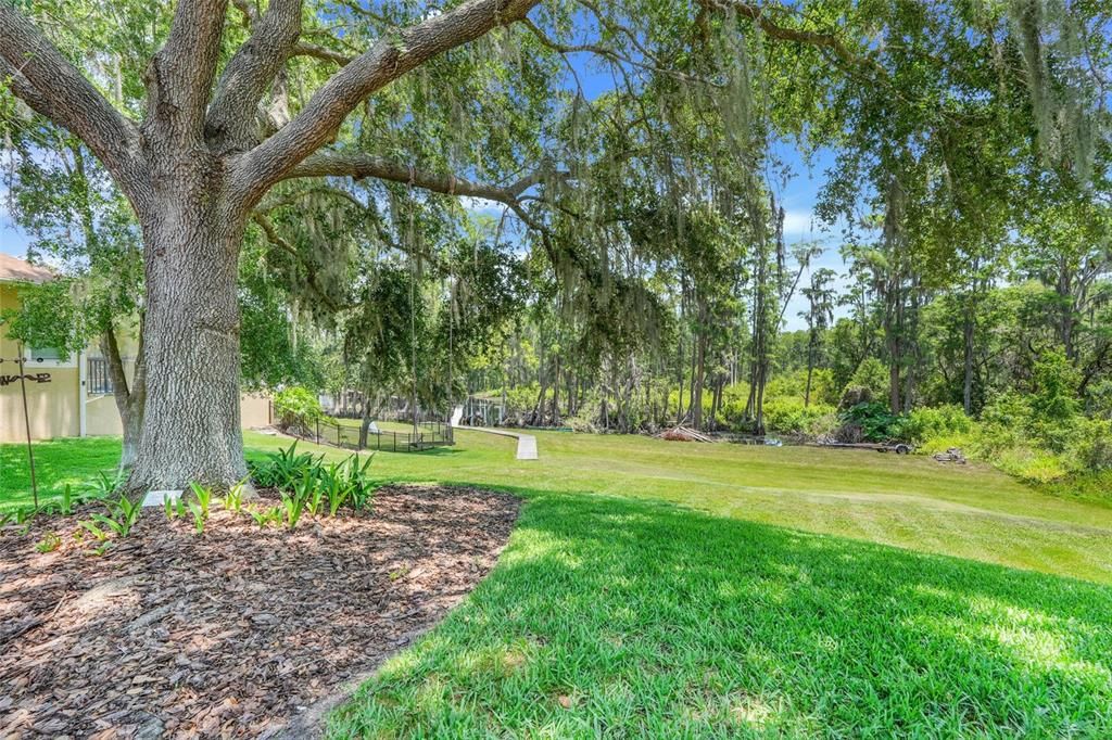 Activo con contrato: $930,000 (4 camas, 3 baños, 3178 Pies cuadrados)