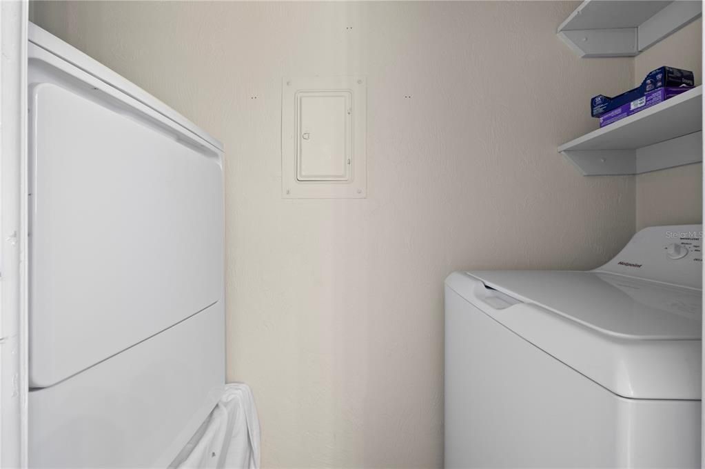 待售: $229,000 (2 贝兹, 2 浴室, 1309 平方英尺)