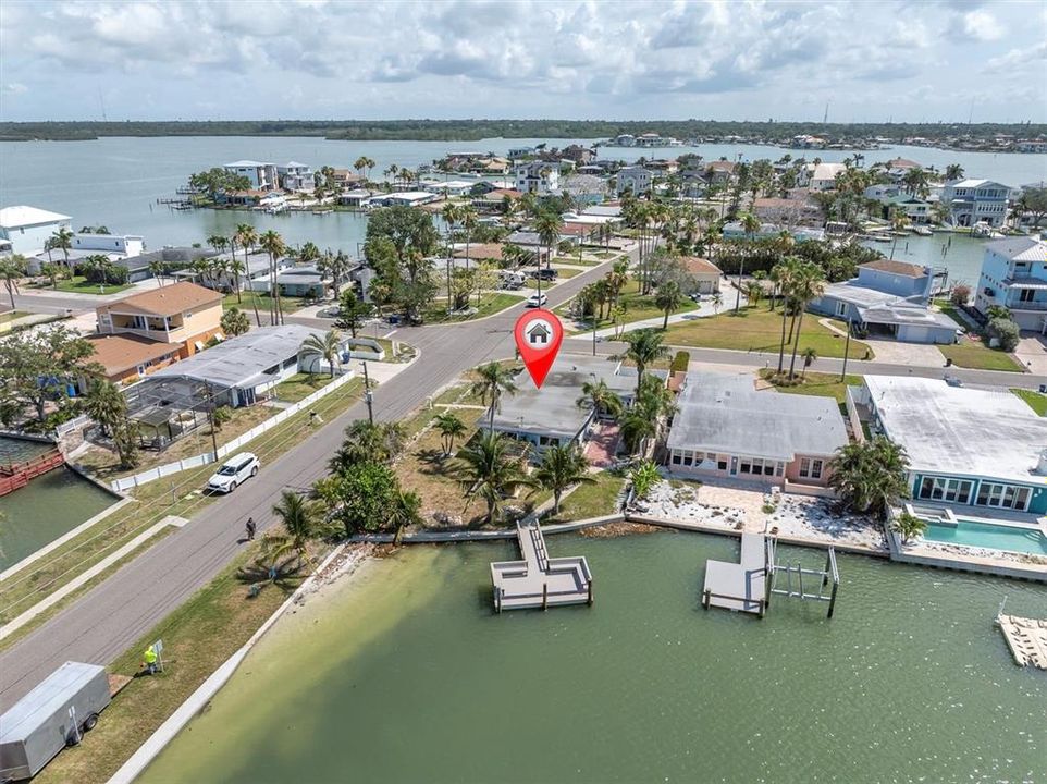 For Sale: $890,000 (0.18 acres)