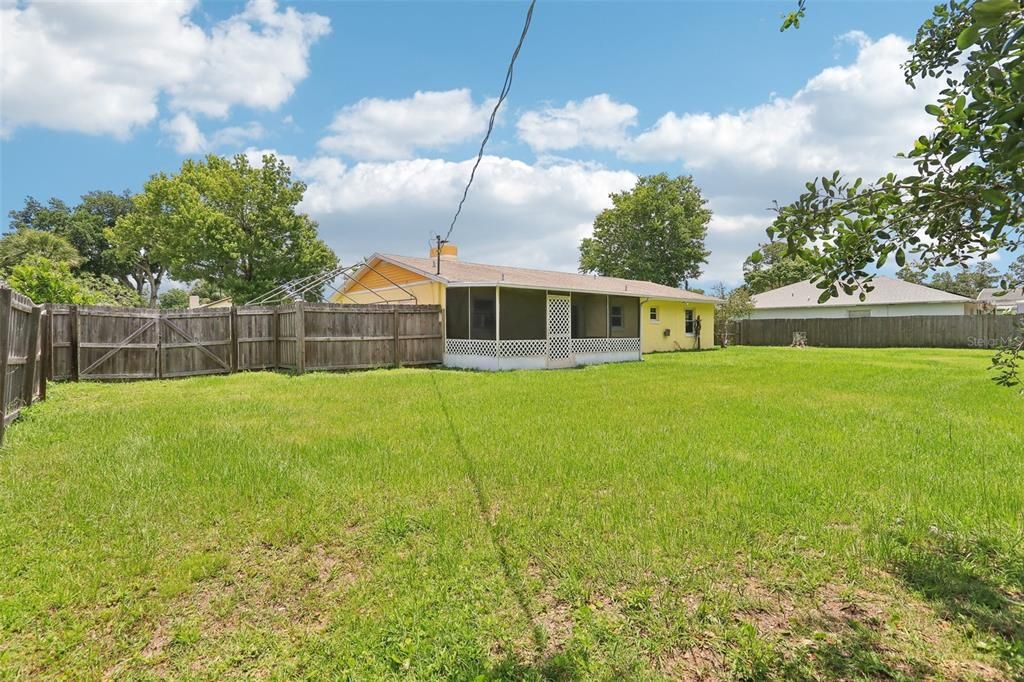 For Sale: $270,000 (3 beds, 1 baths, 1656 Square Feet)