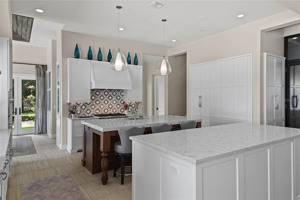 En Venta: $8,500,000 (5 camas, 6 baños, 6502 Pies cuadrados)