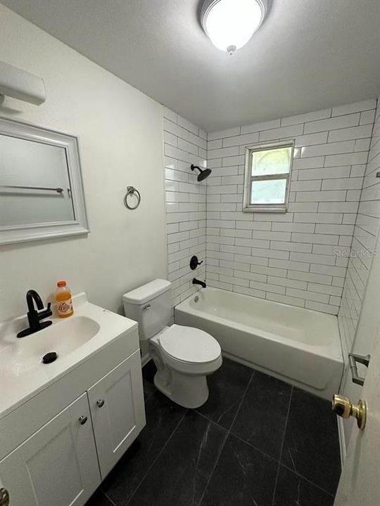 En Venta: $202,000 (2 camas, 0 baños, 1027 Pies cuadrados)