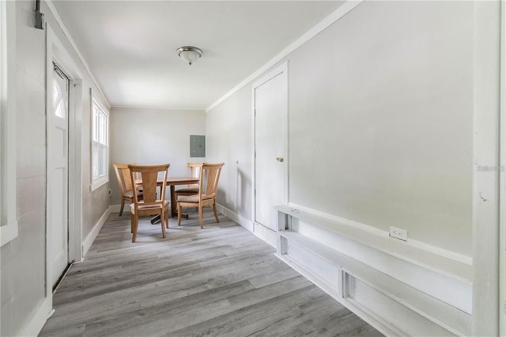 En Venta: $202,000 (2 camas, 0 baños, 1027 Pies cuadrados)