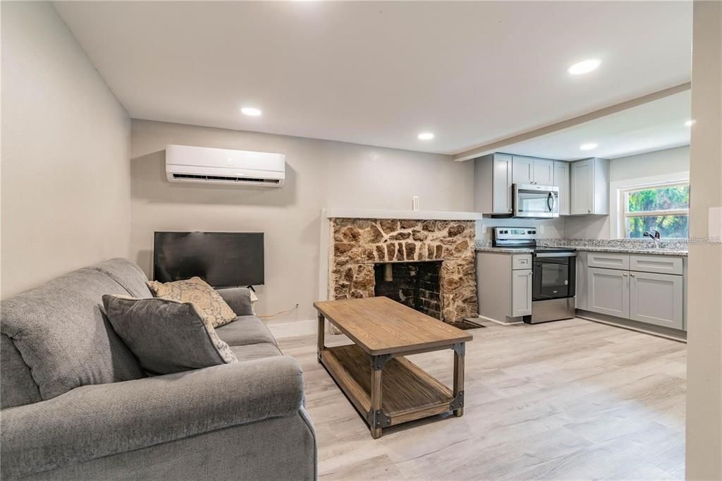 En Venta: $202,000 (2 camas, 0 baños, 1027 Pies cuadrados)