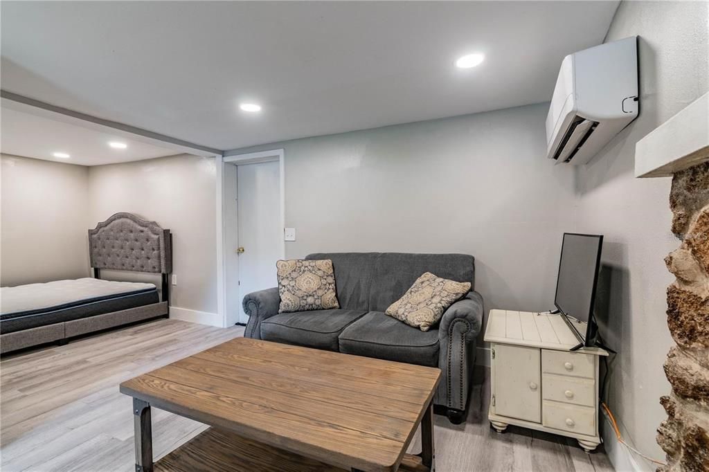 En Venta: $202,000 (2 camas, 0 baños, 1027 Pies cuadrados)