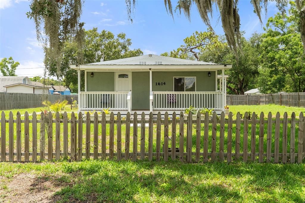 На продажу: $250,000 (3 спален, 2 ванн, 1152 Квадратных фут)