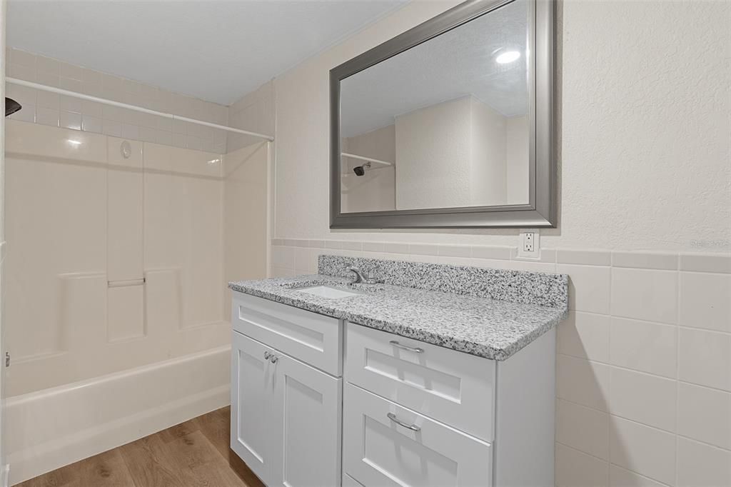 На продажу: $250,000 (3 спален, 2 ванн, 1152 Квадратных фут)