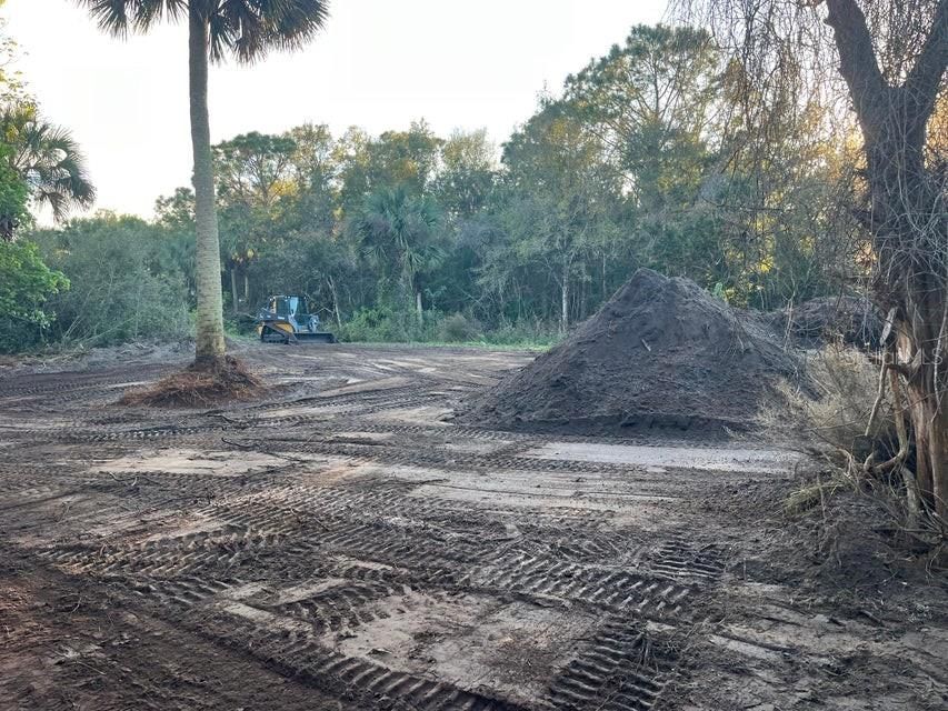 For Sale: $229,900 (4.00 acres)