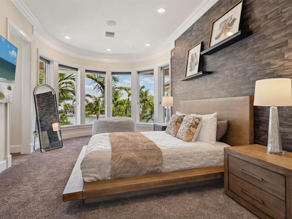 For Sale: $17,350,000 (6 beds, 7 baths, 11588 Square Feet)