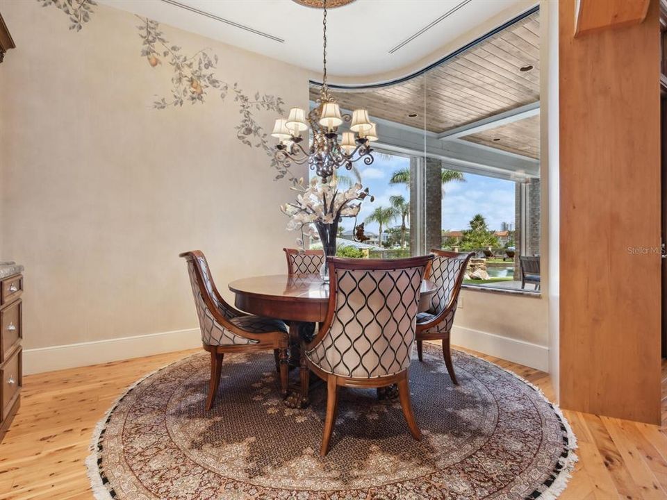 For Sale: $17,350,000 (6 beds, 7 baths, 11588 Square Feet)