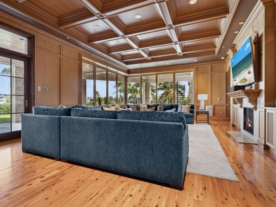 For Sale: $17,350,000 (6 beds, 7 baths, 11588 Square Feet)