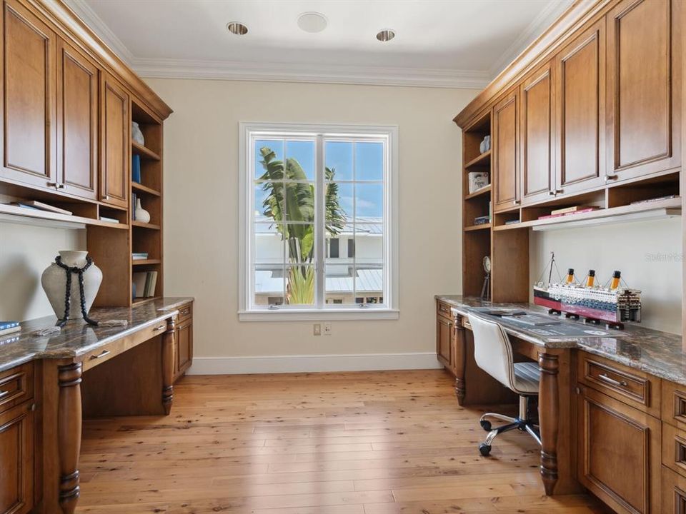 For Sale: $17,350,000 (6 beds, 7 baths, 11588 Square Feet)